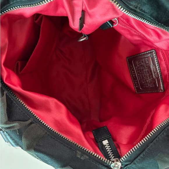 Coach Black Poppy Hand Bag with Silver Hangtag - Picture 2 of 12